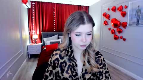 Alice online show from March 4, 7:53 pm