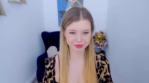 Alice online show from March 14, 4:40 am