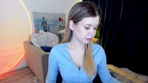 Snapshot of unforgettablalice chatting on March 31, 4:13 am Alice online show from March 31, 4:13 am