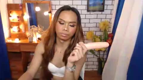 Molly online show from February 4, 4:13 pm