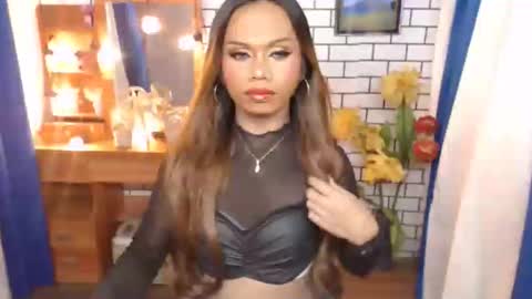 Molly online show from February 5, 3:49 pm