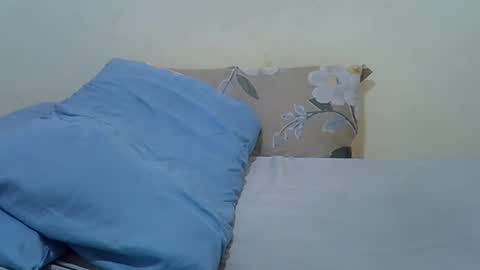 Snapshot of unholymercy chatting on December 14, 10:53 am mercy online show from December 14, 10:53 am