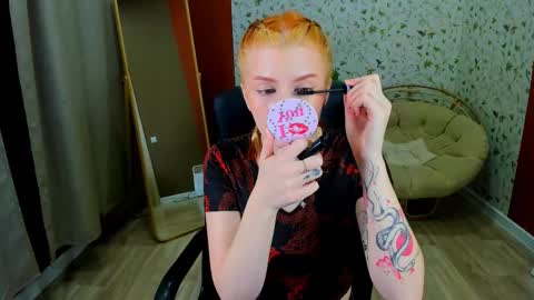 Call me Mira  thumbs up its make me happy online show from November 14, 9:13 pm