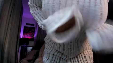 Snapshot of unicornsandboobs chatting on October 27, 9:41 pm Carla online show from October 27, 9:41 pm