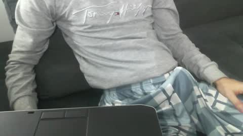 Snapshot of uniqueboy22 chatting on March 17, 11:41 pm uniqueboy22 online show from March 17, 11:41 pm