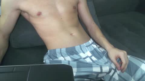 Snapshot of uniqueboy22 chatting on March 24, 8:58 pm uniqueboy22 online show from March 24, 8:58 pm