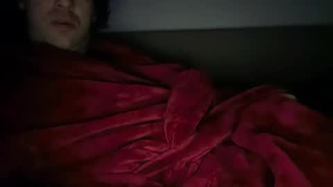 Snapshot of universalstudihoes chatting on February 16, 11:16 am universalstudihoes online show from February 16, 11:16 am