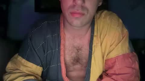 Snapshot of universalstudihoes chatting on March 1, 12:12 pm universalstudihoes online show from March 1, 12:12 pm