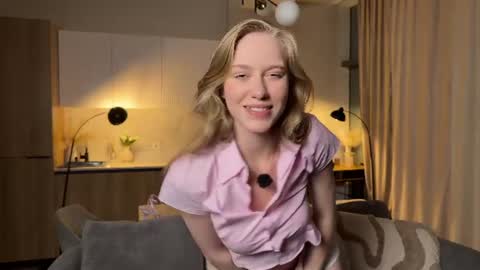 Snapshot of unnabella chatting on June 9, 7:14 pm UnnaBella online show from June 9, 7:14 pm