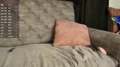 Snapshot of unu_nai chatting on October 25, 3:36 am new INSTA online show from October 25, 3:36 am