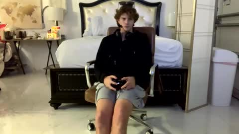 Snapshot of unverifiedbwc chatting on February 9, 12:39 am Stepbro online show from February 9, 12:39 am