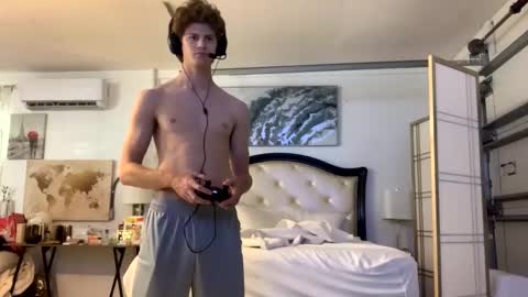 Snapshot of unverifiedbwc chatting on February 9, 2:50 pm Stepbro online show from February 9, 2:50 pm