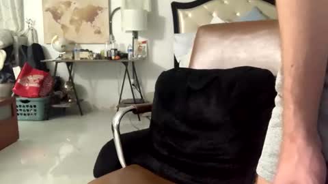 Snapshot of unverifiedbwc chatting on February 14, 10:58 pm Stepbro online show from February 14, 10:58 pm