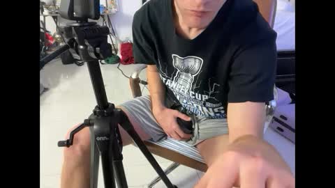 Snapshot of unverifiedbwc chatting on February 27, 1:17 pm Stepbro online show from February 27, 1:17 pm