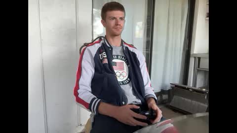 Snapshot of unverifiedbwc chatting on March 4, 1:38 pm Stepbro online show from March 4, 1:38 pm