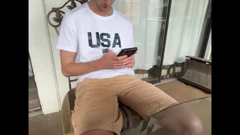 Snapshot of unverifiedbwc chatting on March 4, 7:43 pm Stepbro online show from March 4, 7:43 pm