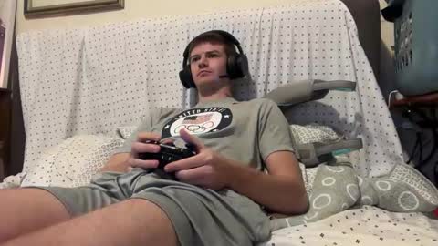 Snapshot of unverifiedbwc chatting on March 12, 11:31 am Stepbro online show from March 12, 11:31 am