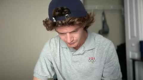 Snapshot of unverifiedbwc chatting on September 20, 1:01 pm Stepbro online show from September 20, 1:01 pm