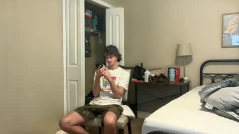 Snapshot of unverifiedbwc chatting on September 30, 11:37 am Stepbro online show from September 30, 11:37 am