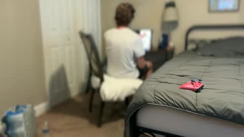 Snapshot of unverifiedbwc chatting on October 1, 11:00 pm Stepbro online show from October 1, 11:00 pm