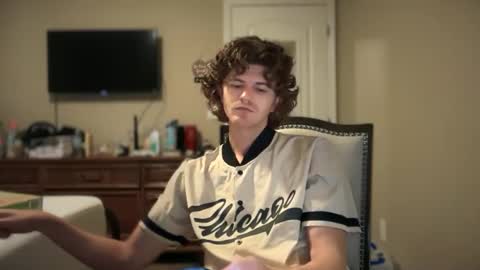 Snapshot of unverifiedbwc chatting on October 10, 8:41 pm Stepbro online show from October 10, 8:41 pm