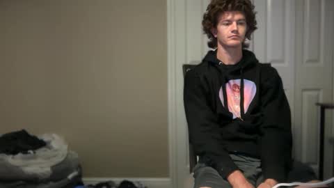 Snapshot of unverifiedbwc chatting on October 27, 4:49 am Stepbro online show from October 27, 4:49 am