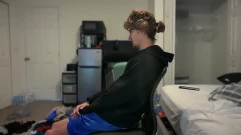 Snapshot of unverifiedbwc chatting on November 9, 1:31 pm Stepbro online show from November 9, 1:31 pm