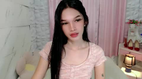 Snapshot of ur_asianbabexxx chatting on November 13, 8:46 am ur_asianbabexxx online show from November 13, 8:46 am