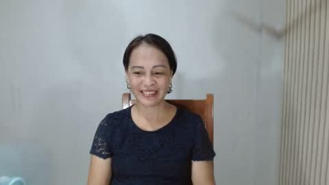 Snapshot of ur_asianbemvie69 chatting on June 12, 3:00 pm bemvie online show from June 12, 3:00 pm