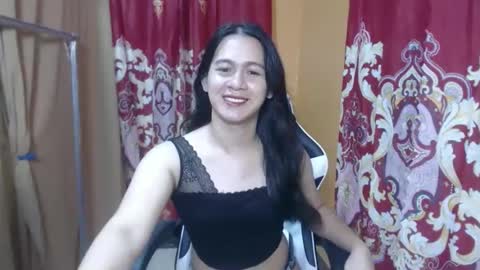 Snapshot of ur_asianpretty chatting on November 13, 12:09 am Aya online show from November 13, 12:09 am