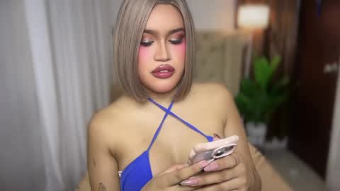 ur_bombshellpatty online show from June 7, 6:22 pm