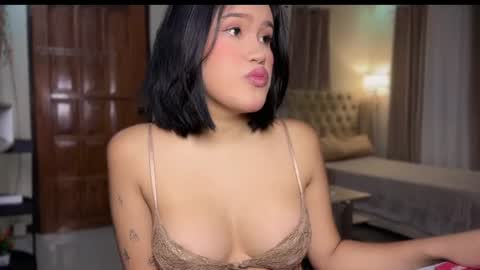 ur_bombshellpatty online show from July 9, 5:06 pm