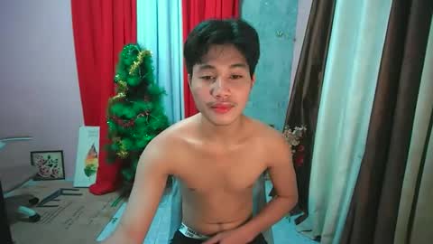 Snapshot of ur_boy_mark chatting on November 12, 9:32 am ur_boy_mark online show from November 12, 9:32 am