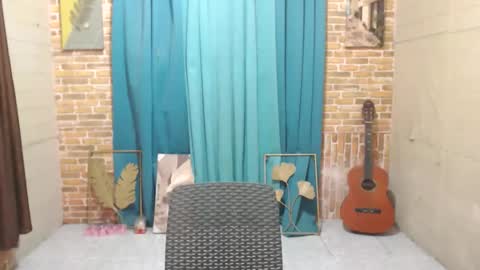 Snapshot of ur_boy_mark chatting on November 18, 9:25 am ur_boy_mark online show from November 18, 9:25 am