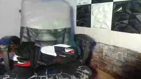 chrizzy online show from October 18, 9:37 pm