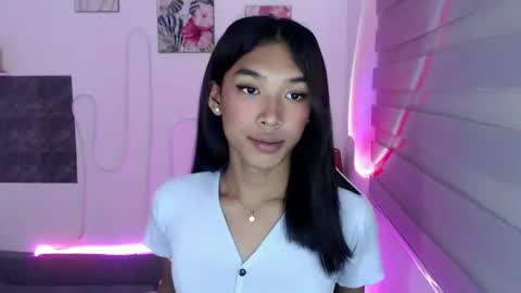 ur_dazzlingmorenaxx online show from September 25, 5:16 pm