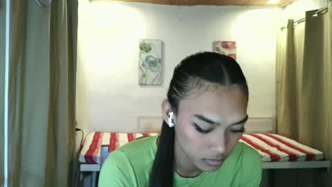 ur_dazzlingmorenaxx online show from July 2, 3:18 pm