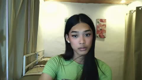 ur_dazzlingmorenaxx online show from August 4, 1:57 pm