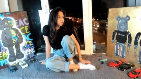Hello my name is Emilly online show from September 27, 4:56 pm