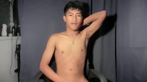 ur_fuckerbttm online show from October 1, 11:33 pm