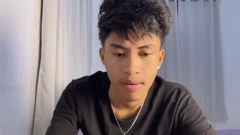 ur_fuckerbttm online show from December 2, 12:10 pm