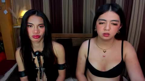 ur_girl_dwalker online show from March 9, 10:14 pm