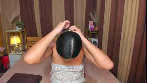 Snapshot of ur_girl_dwalker chatting on April 30, 7:25 am ur_girl_dwalker online show from April 30, 7:25 am