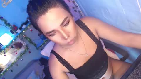 Snapshot of ur_hot_tommiexx chatting on September 29, 2:49 am jennie online show from September 29, 2:49 am