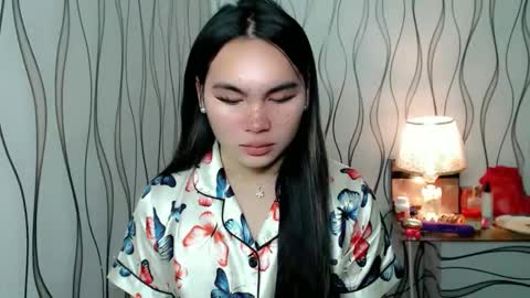 QUEENSY online show from November 9, 11:47 pm