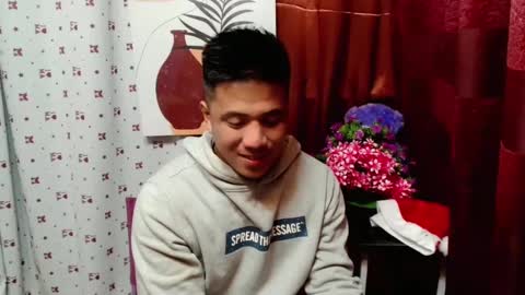 Snapshot of ur_pinoydave chatting on December 25, 4:00 pm Dave online show from December 25, 4:00 pm