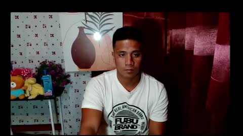 Snapshot of ur_pinoydave chatting on January 16, 2:41 pm Dave online show from January 16, 2:41 pm