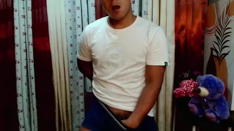 Snapshot of ur_pinoydave chatting on March 11, 7:58 pm Dave online show from March 11, 7:58 pm