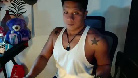 Snapshot of ur_pinoydave chatting on February 5, 3:49 pm Dave online show from February 5, 3:49 pm