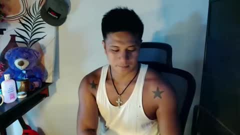 Snapshot of ur_pinoydave chatting on February 21, 8:26 am Dave online show from February 21, 8:26 am